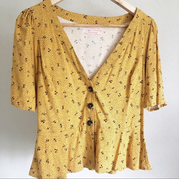 Urban Outfitters Kelsey Floral Button Front Top Sm - Picture 3 of 8